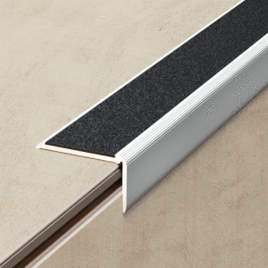 Nez de marche TECNIS antidérapant alu naturel adhésif - 25x15mm L.1,1m - 721960D