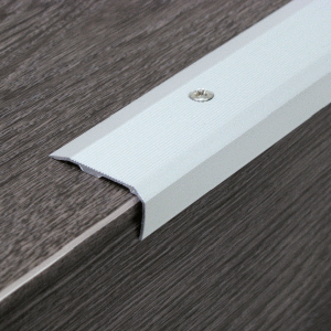 Nez de marche 6V TECNIS alu naturel strié à visser - 36x18mm L.1,70m - 7224130