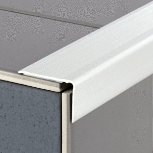 Nez de marche 6VA adhésif alu naturel - 36x24 mm L.1,10m - 722205D