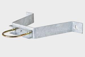 Patte de fixation en M déport 90mm