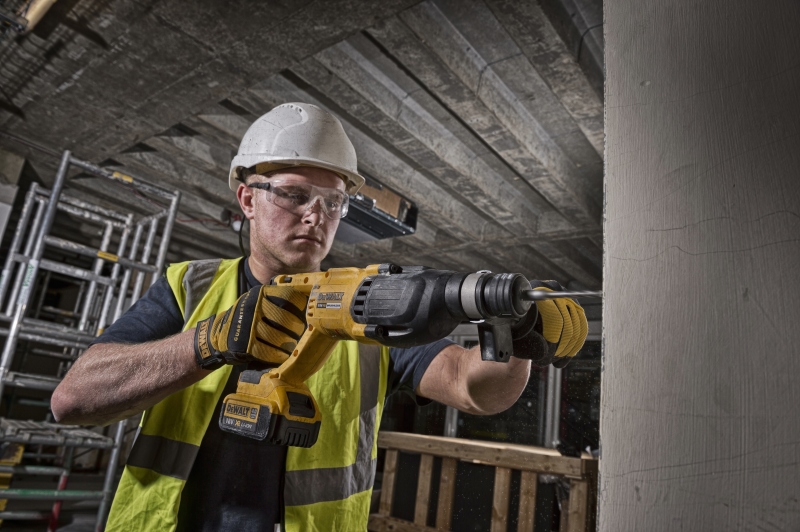 Perforateur SDS+ 18V 4Ah 2,6J DEWALT DCH133M2K-FR avec 2 batteries + chargeur + accessoires - moteur sans charbon - Zoom2