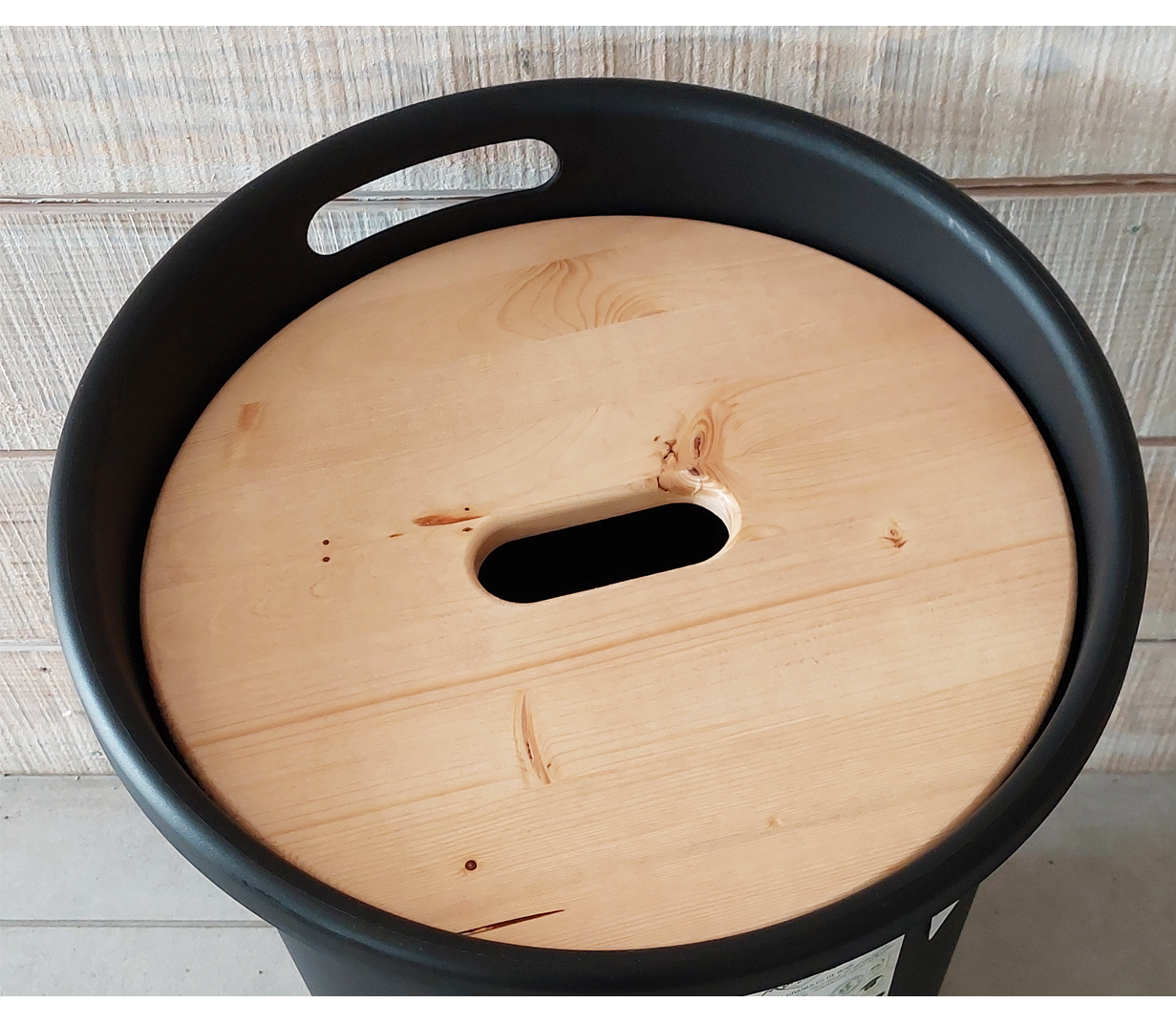 agency oven limbs Coffre à granulés de bois avec roulettes charge 25kg Ø39,7x H60,5cm |  ENVAIN MATERIAUX
