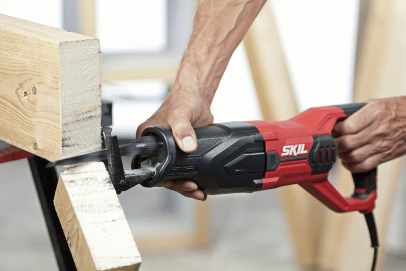 Scie sabre 900W SKIL variateur SW1E4961DA - livrée avec 3 lames - Zoom2