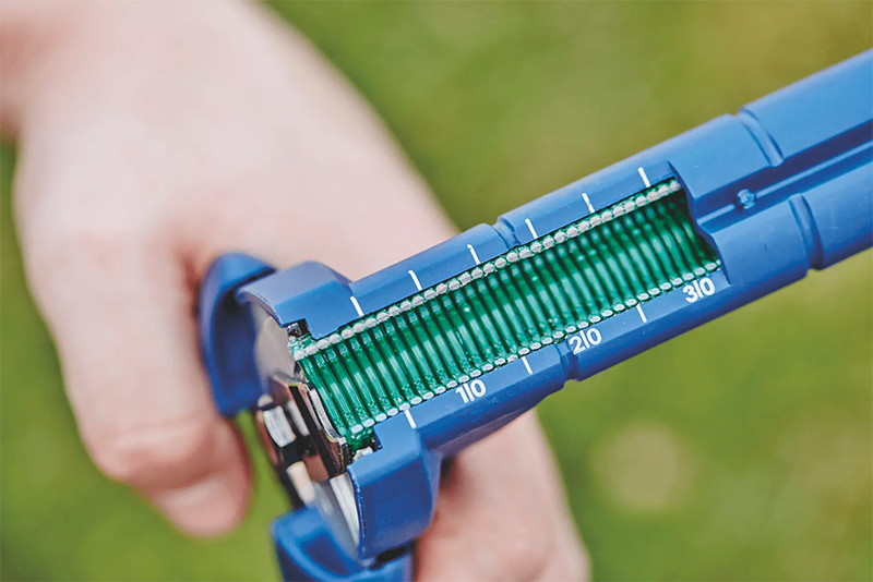Agrafes grillage plastifiées vertes VR22 -  1100 pces - Zoom3